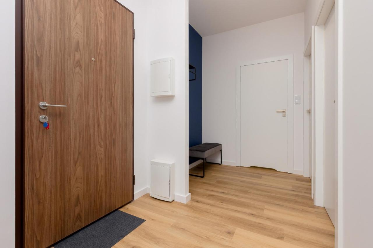 Apartment Avenue Solidarnosci On Wola By Noclegi Renters Warschau Exterior foto